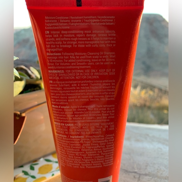 NEW‼️MOISTURE + CONDITIONING MASK Rodan + Fields - Picture 2 of 2